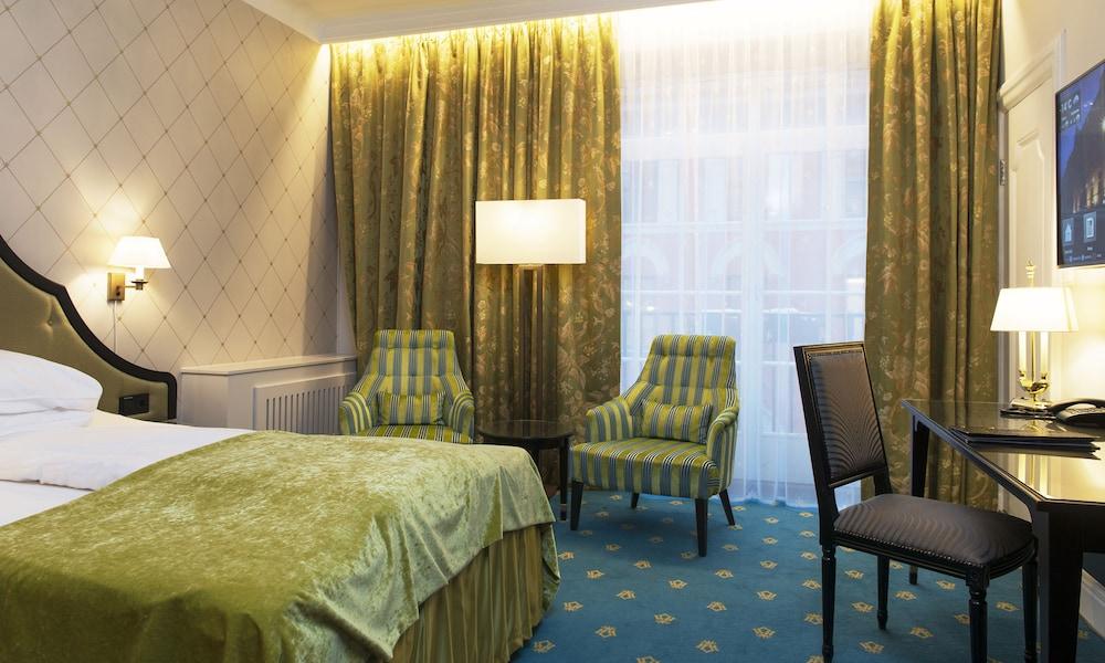 אוסלו Hotel Bristol מראה חיצוני תמונה A room at the Radisson Blu Royal