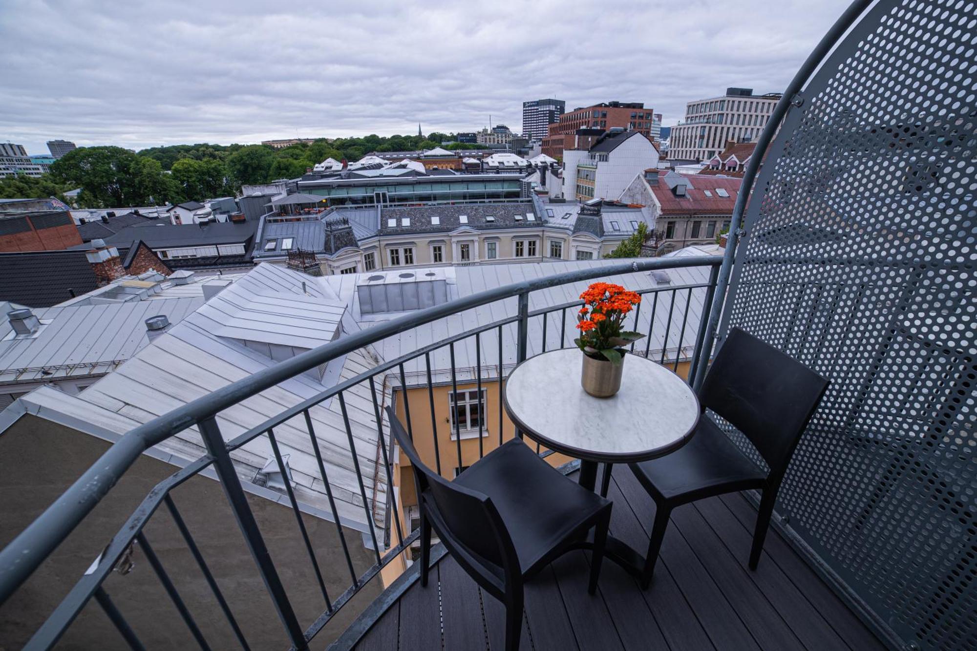 אוסלו Hotel Bristol מראה חיצוני תמונה A balcony in Germany